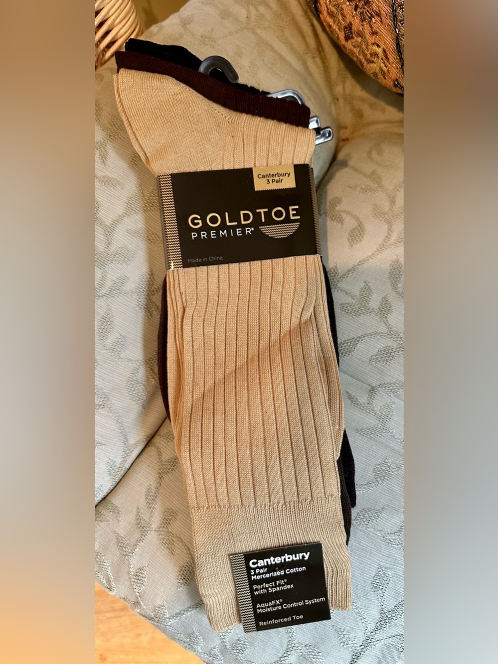 NWT Gold Toe Men’s 3-Pack Dress Socks in Tan and Black